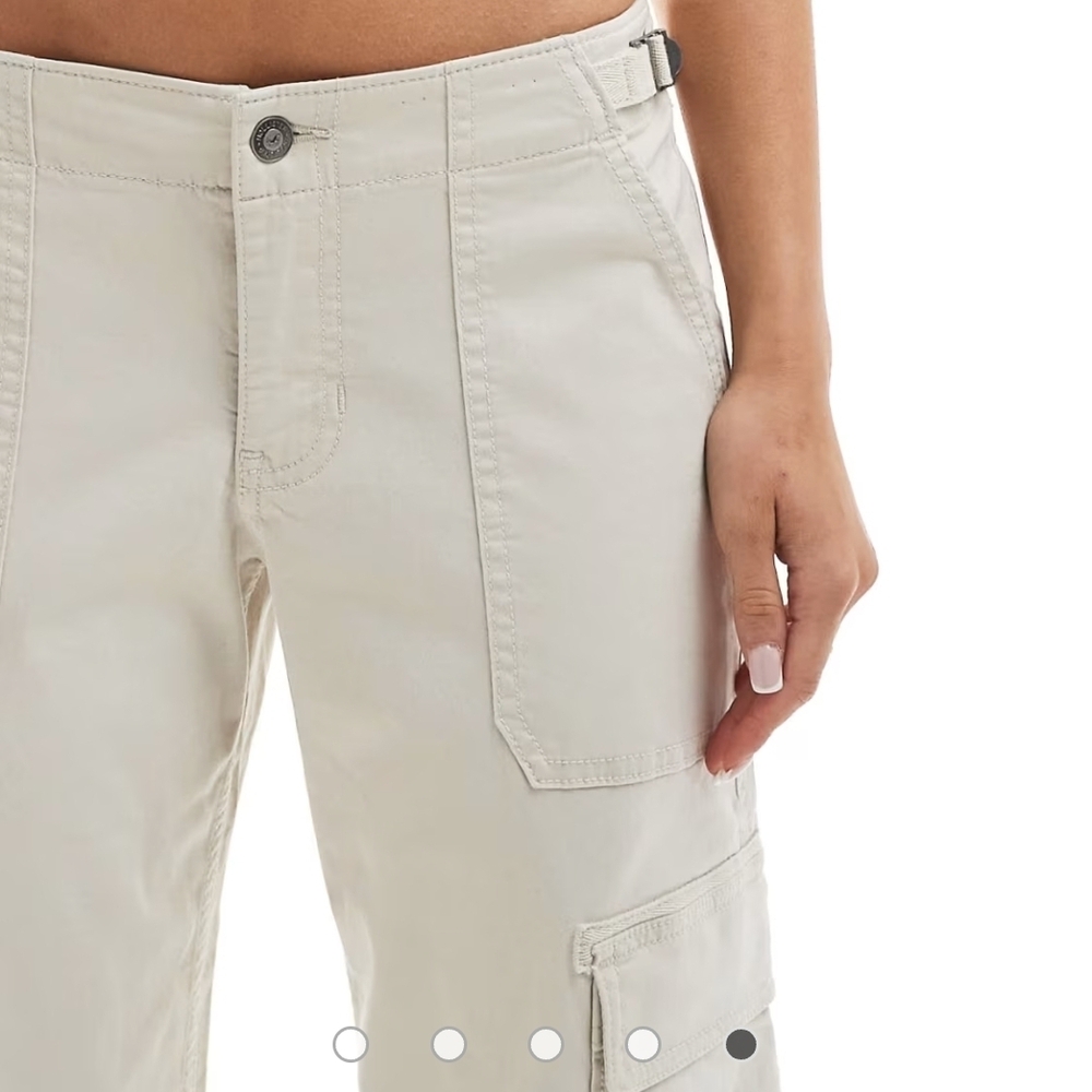 Hollister Women's Tan Twill Cargo Pants